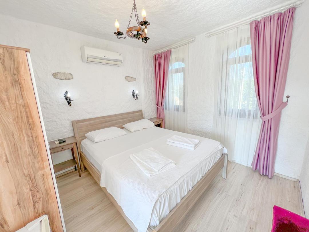 Gonulhan Hotel Alacatı Bagian luar foto
