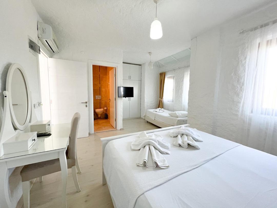 Gonulhan Hotel Alacatı Bagian luar foto